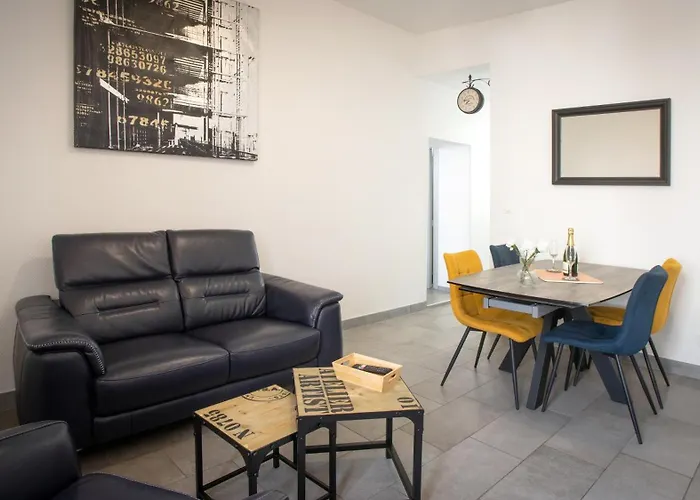 Apparemment T3 Au Coeur Champenois