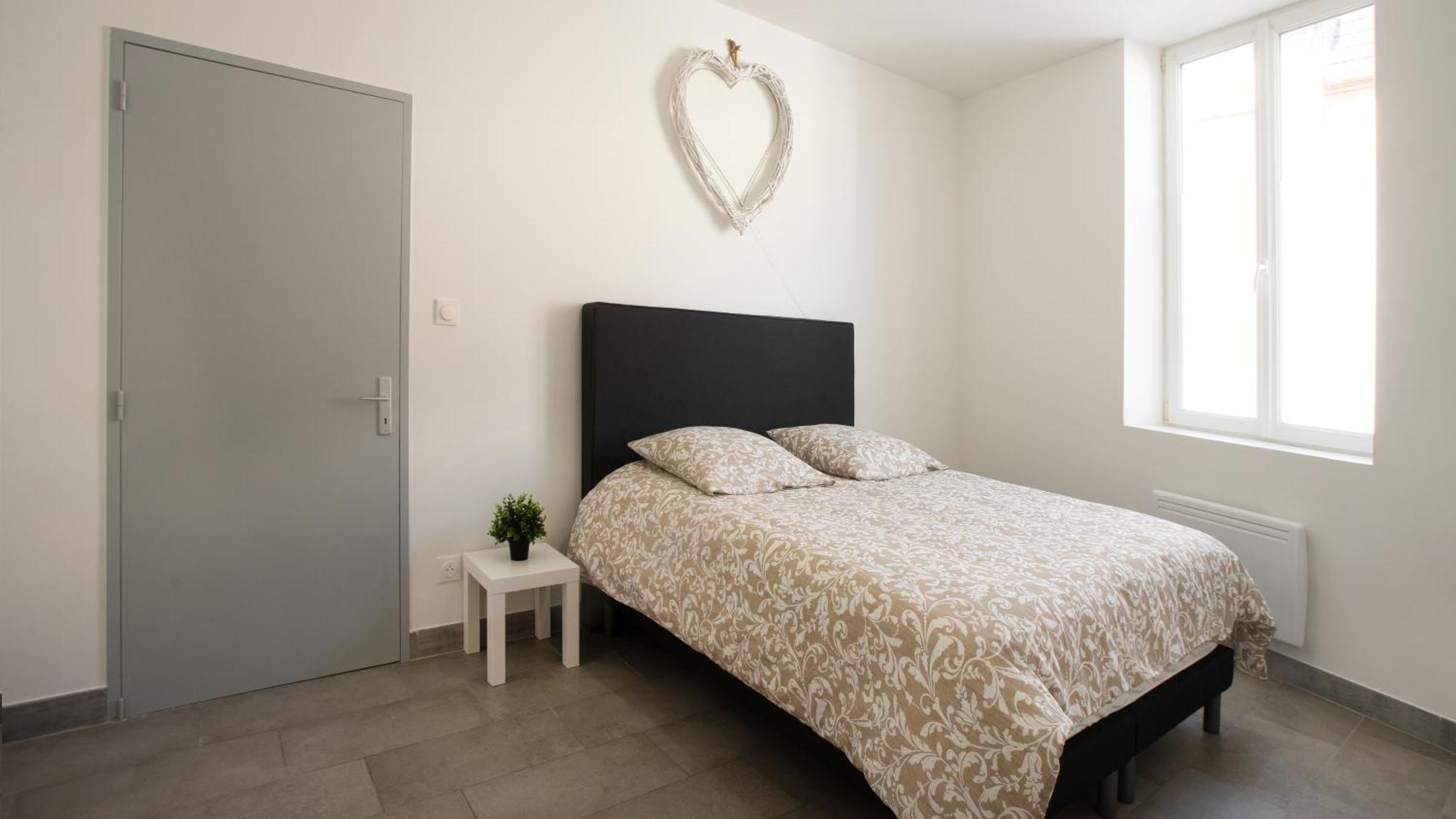 Apartment Apparemment T3 Au Coeur Champenois *